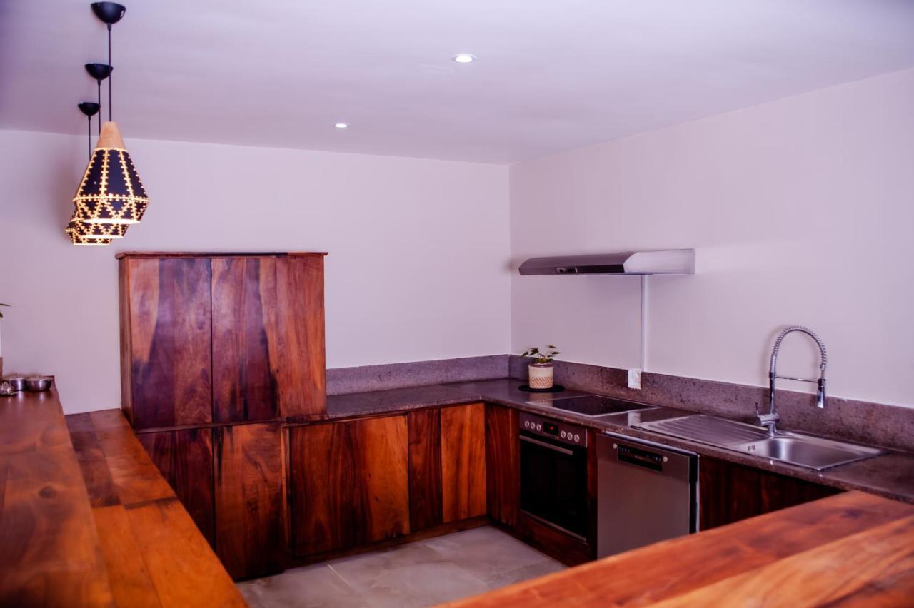 Ampifitia Guest House Antananarivo Buitenkant foto
