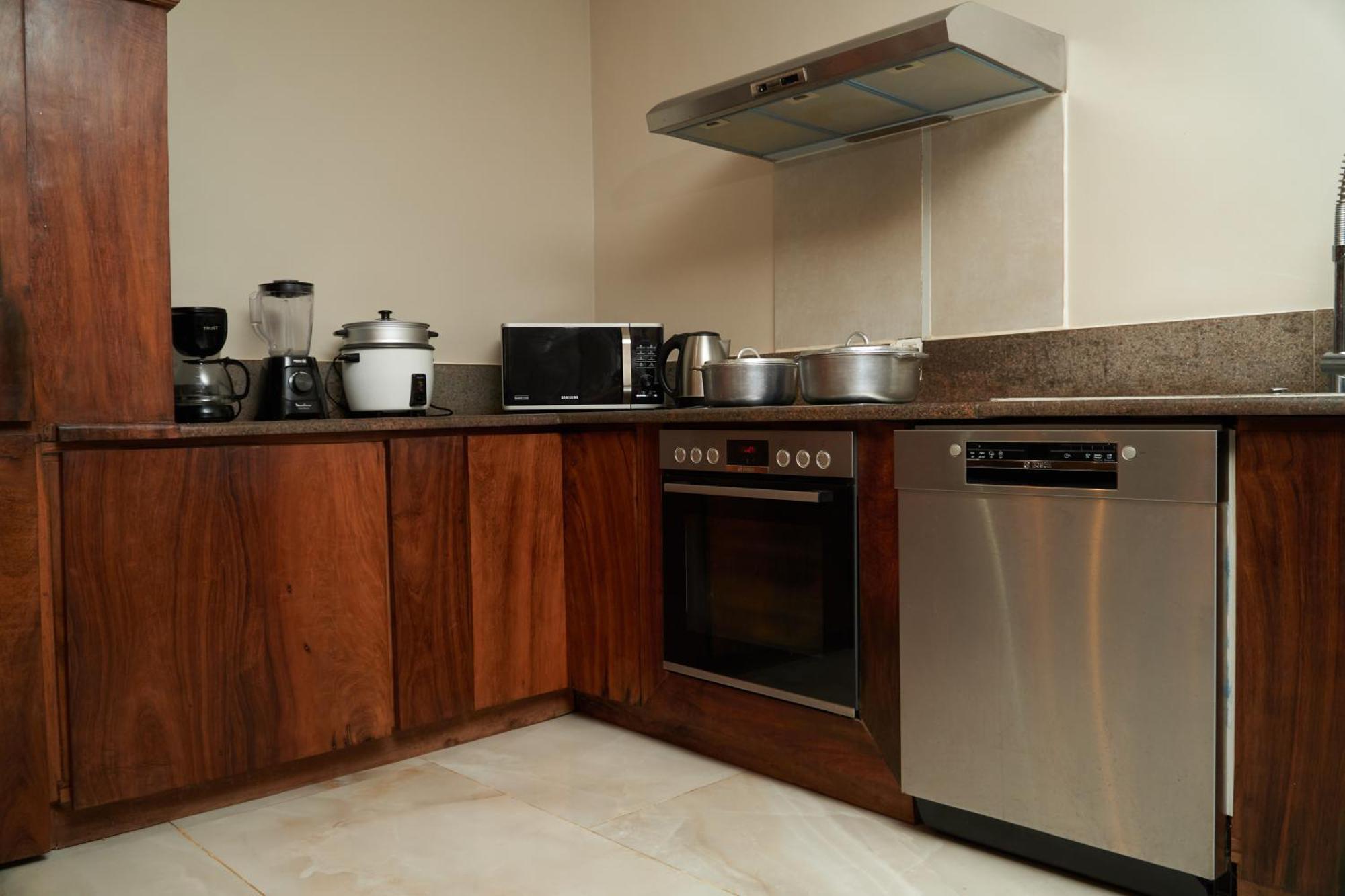 Ampifitia Guest House Antananarivo Buitenkant foto